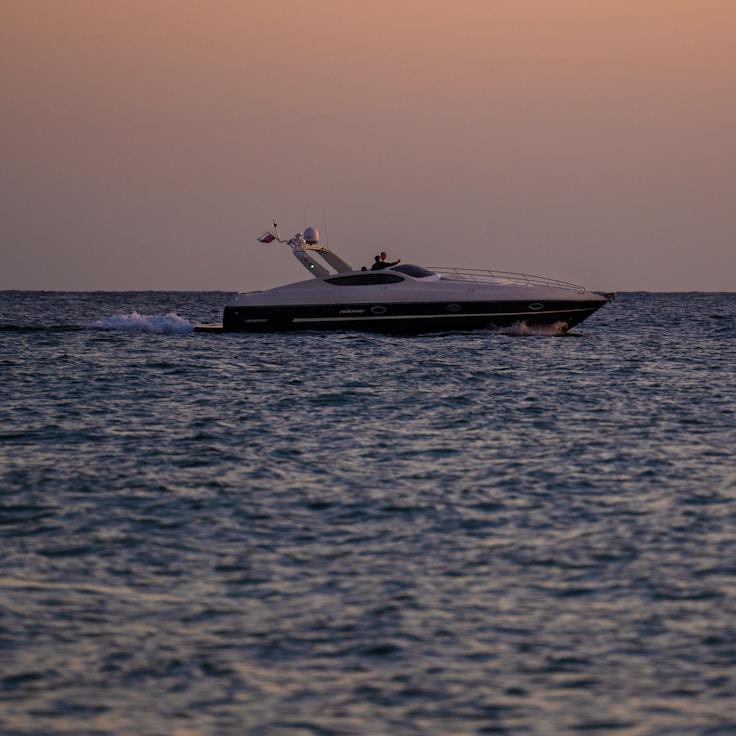 Sunset cruise experience